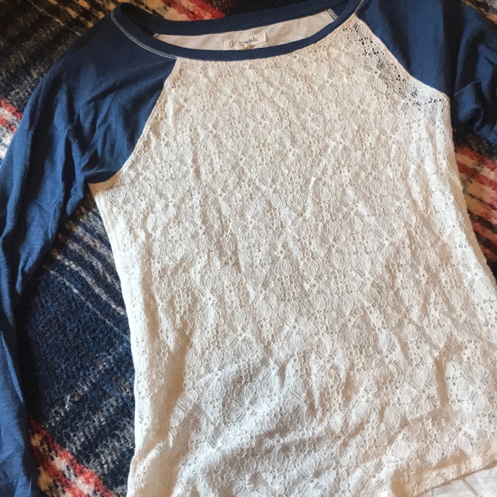 Lacy Aeropostale top